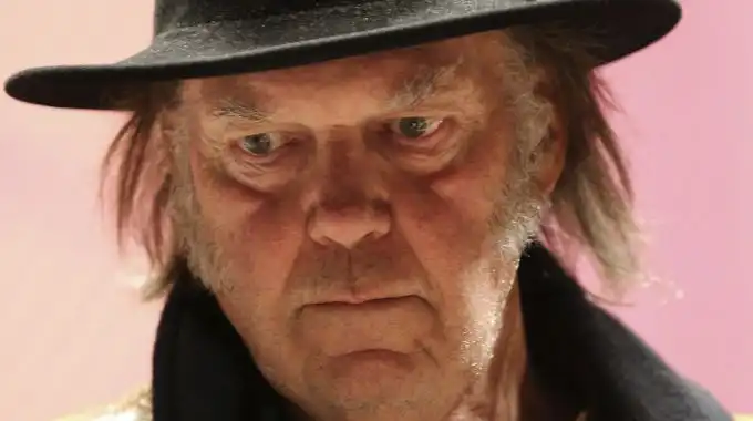 'World Record' será el nuevo álbum de Neil Young con Crazy Horse