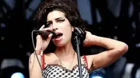 Se prepara película documental sobre el making of de Back to Black de Amy Winehouse