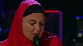 Sinéad O'Connor reaparece con hijab en una versión del tema 'Nothing Compares 2U'
