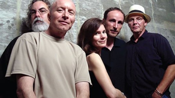 10,000 Maniacs 10,000 Maniacs