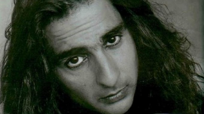 Biografía de Antonio Flores Biografía de Antonio Flores