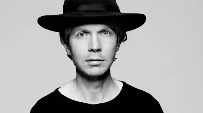Beck: Discos, letras y canciones