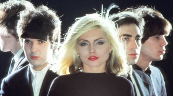 Blondie publica una caja que describe su ascenso al estrellato Blondie publica una caja que describe su ascenso al estrellato