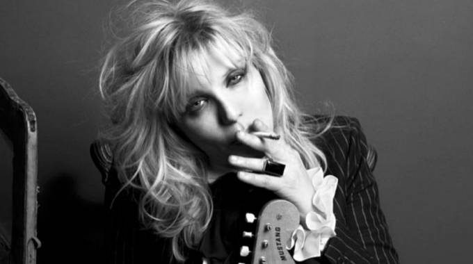 Courtney Love se une a Melissa Auf Der Mauer en un tributo a Hole