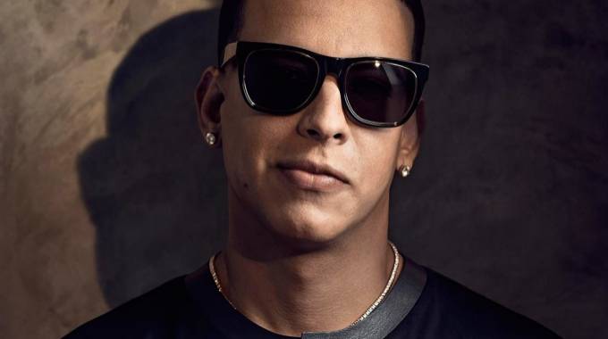 Un ladrón se hace pasar por Daddy Yankee y le roba joyas por valor de 2 millones de euros Un ladrón se hace pasar por Daddy Yankee y le roba joyas por valor de 2 millones de euros