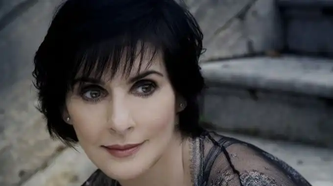 Enya: Discos, letras y canciones