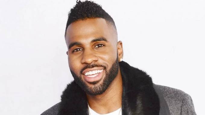 Jason Derulo se rompe el pie días antes de la Super Bowl