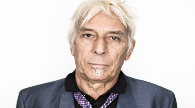 John Cale publica 'Mercy', su primer álbum en 8 años John Cale publica 'Mercy', su primer álbum en 8 años