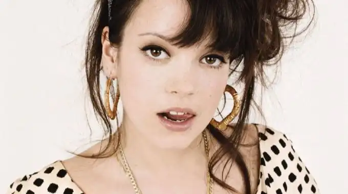 Lily Allen: Discos, letras y canciones