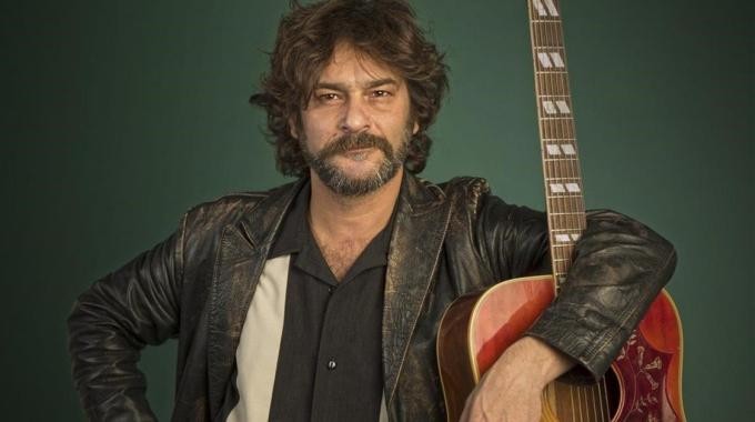Quique González anuncia estreno del sencillo Puede que me mueva Quique González anuncia estreno del sencillo Puede que me mueva