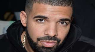 Drake hace ostentación en el vídeo 'Jumbotron Shit Poppin'
