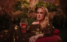 Adele estrena el vídeo 'I Drink Wine'