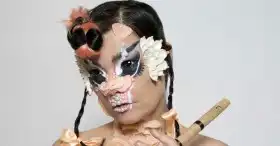 Björk presenta el tema 'Atopos', primer adelanto del álbum 'Fossora'
