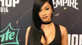 Cardi B reaparece tras su maternidad