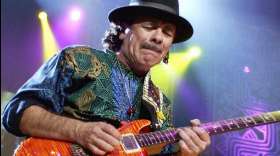 Carlos Santana publica EP, anticipio de su nuevo álbum para este verano