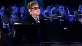 Elton John actúa en la Casa Blanca ante Joe Biden