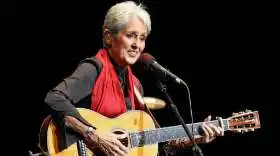 Joan Baez se despide del público español en su última gira antes de la retirada