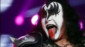Kiss cancela próximos conciertos por la salud de Gene Simmons