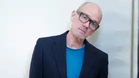 Michael Stipe, ex de REM, podría estar trabajando en su primer álbum en solitario