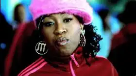 Missy Elliot realiza un sentido homenaje a Aaliyah en el aniversario de su fallecimiento