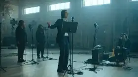 Nick Cave presenta versión inédita de 'Earthlings'