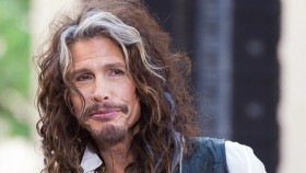 Steven Tyler, de Aerosmith, acusado de una agresión sexual en los 70