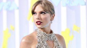 Taylor Swift estrena álbum 'Midnights' y vídeo 'Anti-Hero'