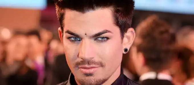Adam Lambert se mostró apesadumbrado tras el atentado en el concierto de Ariana Grande en Manchester Adam Lambert se mostró apesadumbrado tras el atentado en el concierto de Ariana Grande en Manchester