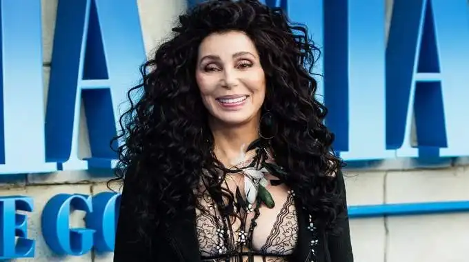 Cher cumple 75 años