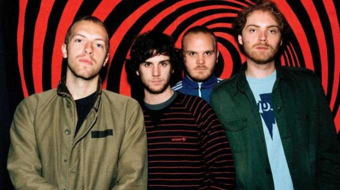 Coldplay lanza una tienda para recaudar artículos para refugiados