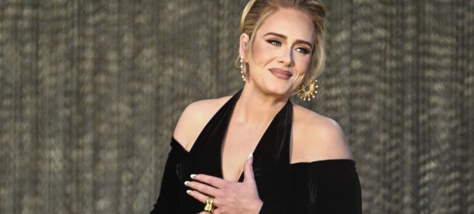 El tema 'Hello' de Adele alcanza tres mil millones de visualizaciones en YouTube El tema 'Hello' de Adele alcanza tres mil millones de visualizaciones en YouTube