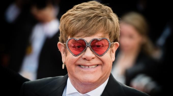 Elton John actuará en Barcelona en 2020 durante su gira de despedida Elton John actuará en Barcelona en 2020 durante su gira de despedida