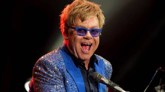 Elton John amplÃa su gira de despedida Elton John amplÃa su gira de despedida
