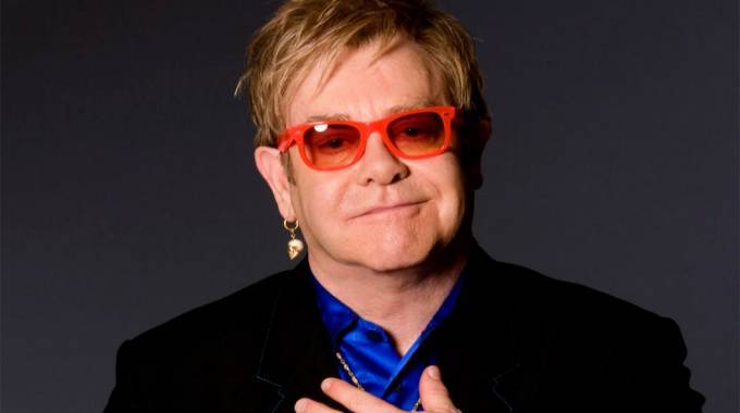 Elton John cumple 72 años, a la espera de su biografÃa Elton John cumple 72 años, a la espera de su biografÃa