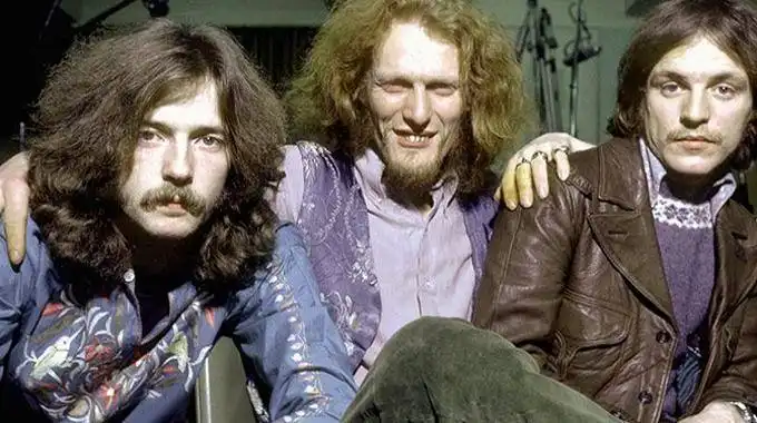 Ginger Baker, baterÃa de Cream, en estado crÃtico Ginger Baker, baterÃa de Cream, en estado crÃtico