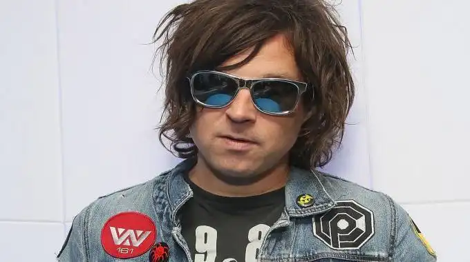 Investigan a Ryan Adams por relaciones con una menor Investigan a Ryan Adams por relaciones con una menor