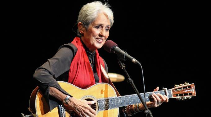 Joan Baez se despide del público español en su última gira antes de la retirada Joan Baez se despide del público español en su última gira antes de la retirada