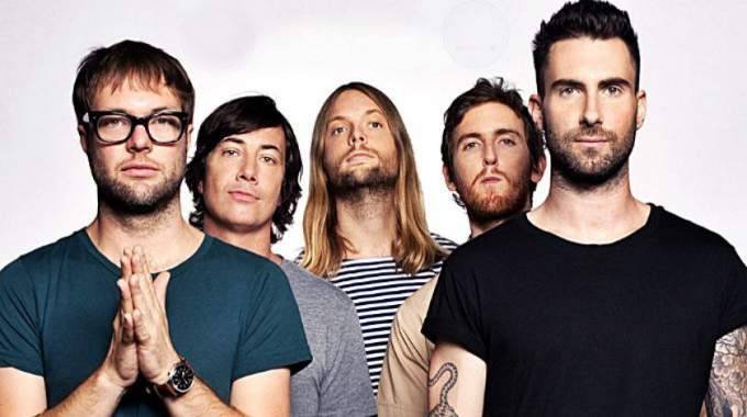 Maroon 5 confirmados para actuar en el descanso de la Super Bowl