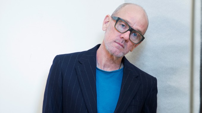 Michael Stipe, ex de REM, podrÃa estar trabajando en su primer álbum en solitario Michael Stipe, ex de REM, podrÃa estar trabajando en su primer álbum en solitario