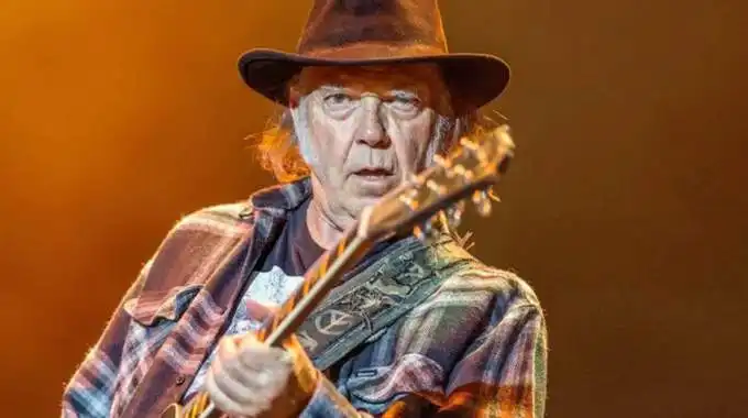 Neil Young publicará un álbum perdido de los ochenta