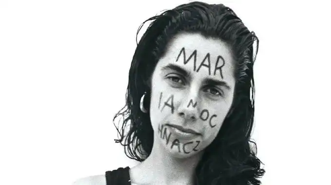 PJ Harvey lanza el recopilatorio 'B-Sides, Demos and Rarities' PJ Harvey lanza el recopilatorio 'B-Sides, Demos and Rarities'