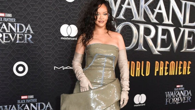 Rihanna regresa con el tema de la película 'Black Panther: Wakanda Forever' Rihanna regresa con el tema de la película 'Black Panther: Wakanda Forever'