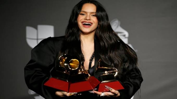 Rosalía, triunfadora de los Grammy Latinos