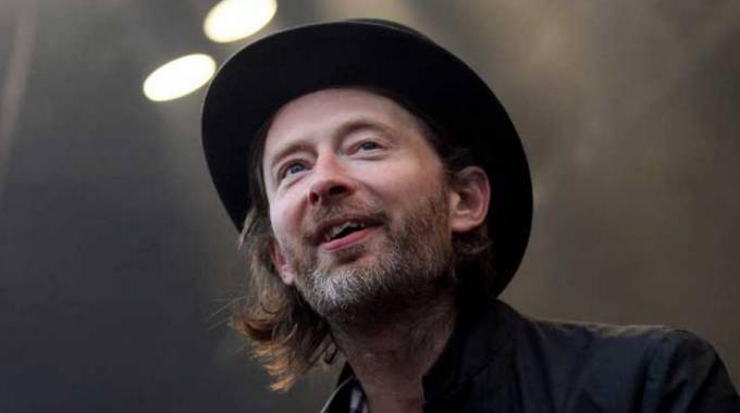 Thom Yorke estrena la balada Daily Battles, junto a Flea Thom Yorke estrena la balada Daily Battles, junto a Flea