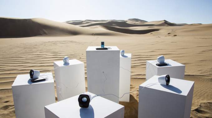 Toto sonará eternamente en el desierto africano