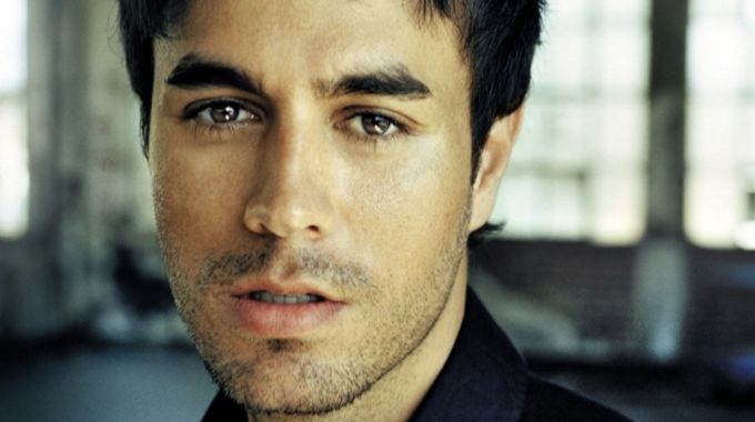Biografía de Enrique Iglesias