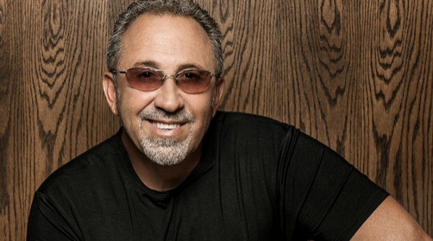 Nace Emilio Estefan