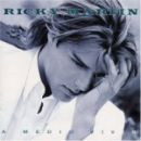 A medio vivir - Ricky Martin